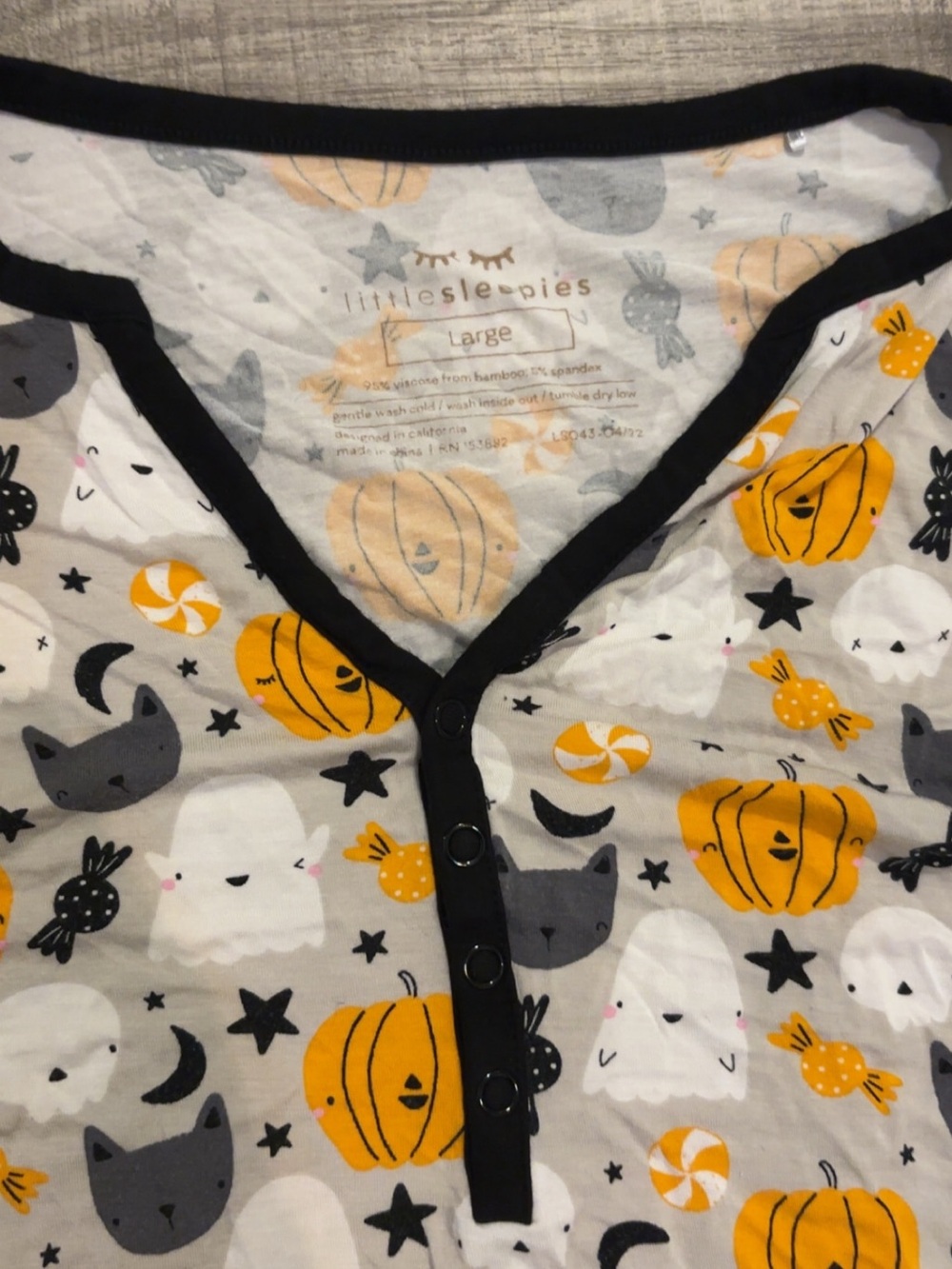 Little Sleepies Boo Crew Halloween Pajama Set Size L/XL - Picture 3 of 8